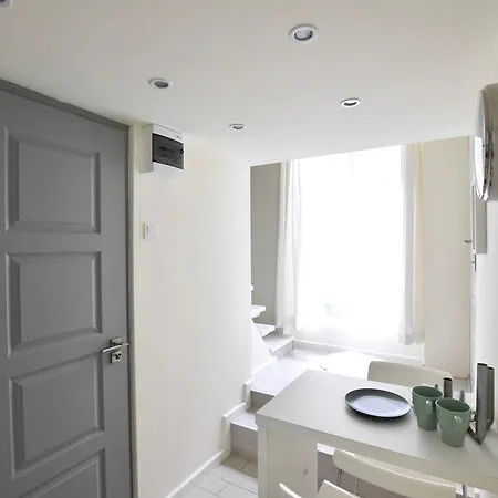 Apartment Budget By Hi5 - Krudy Street