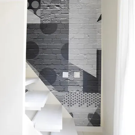 Budget By Hi5 - Krudy Street Apartment *